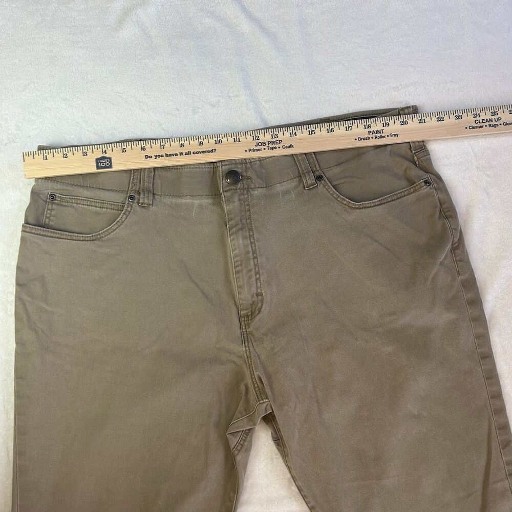 Lee Men's 44x32 Straight Relaxed Taper Extreme Motion Stretch Tan Khaki Pants - Picture 5 of 9